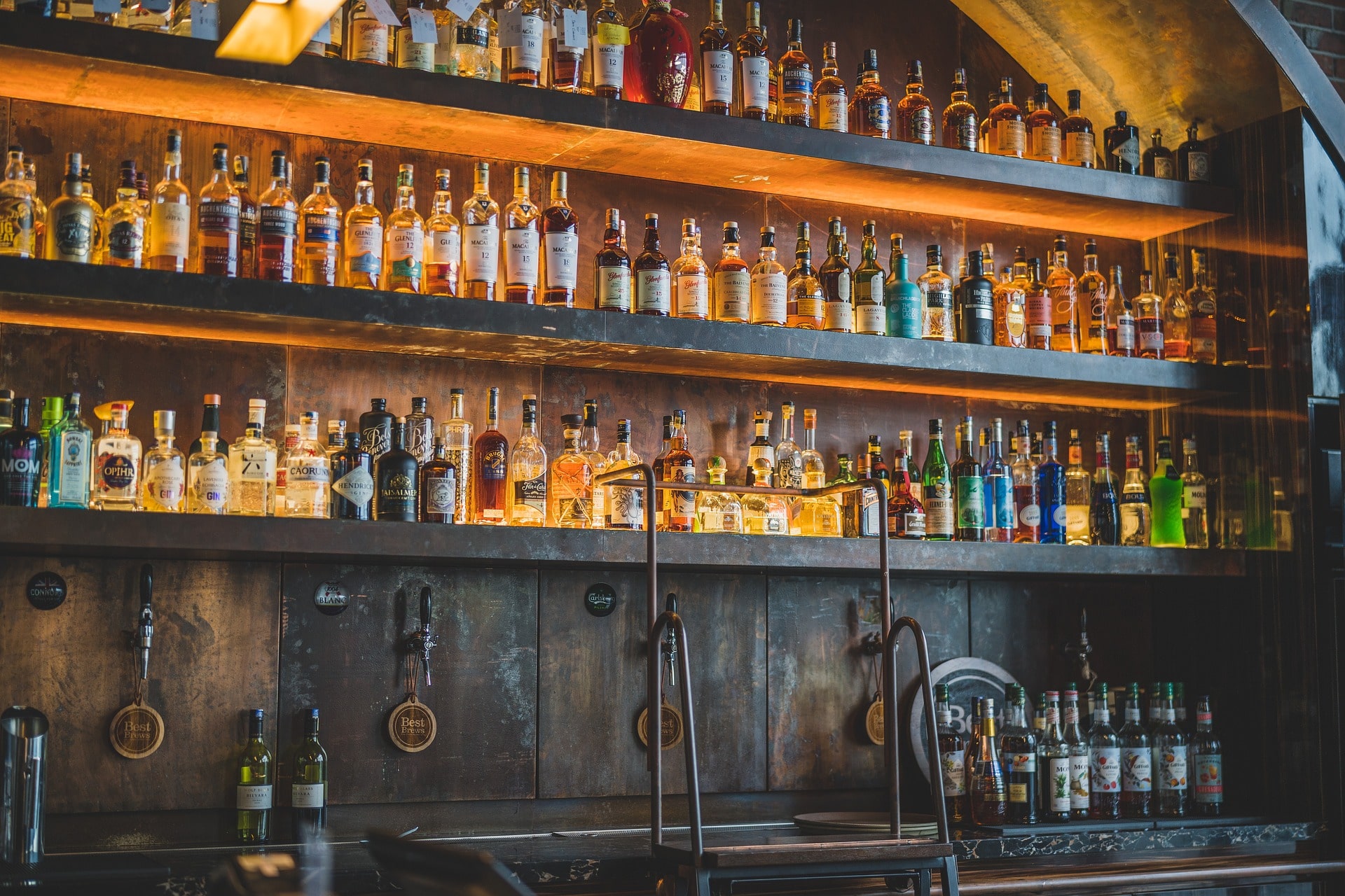 photo of a bar